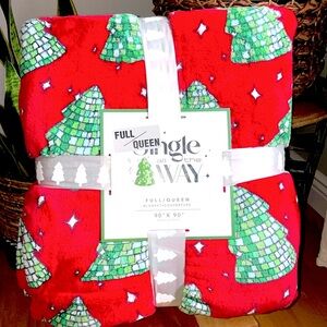 🌲🪩Disco Tree Soft& Plush Holiday Blanket 🌲🪩 NWT!